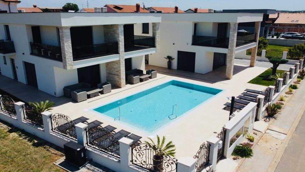 Vila Softic Azra Umag Exterior photo