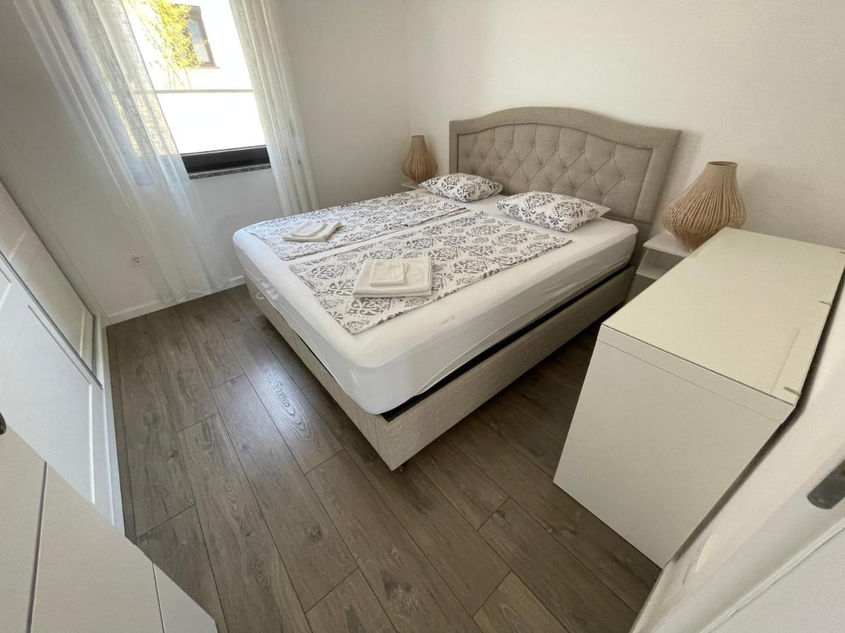 Vila Softic Azra Umag Exterior photo